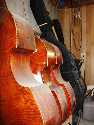 Basses